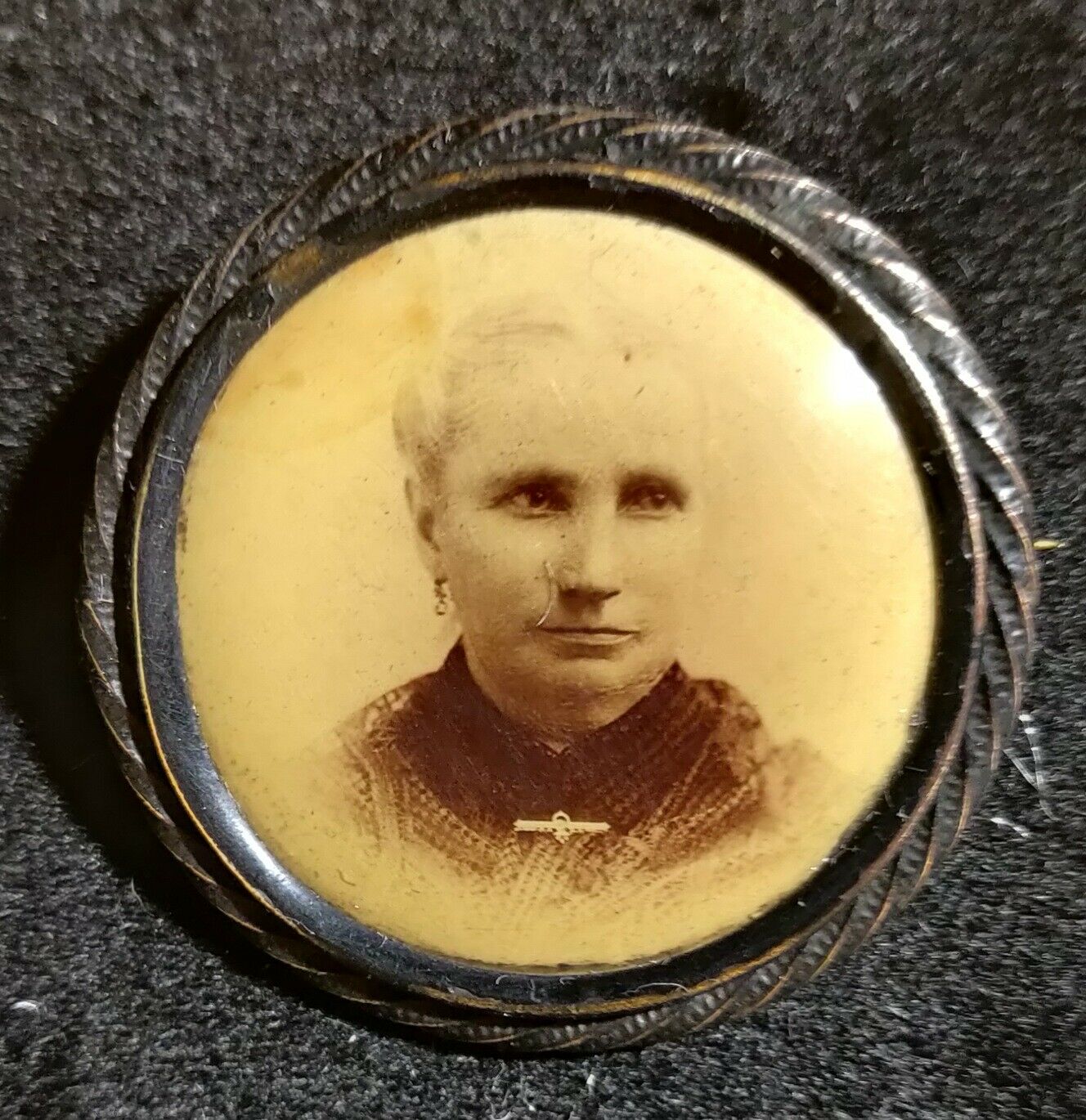 Antique Photo Brooch Mourning Jewelry