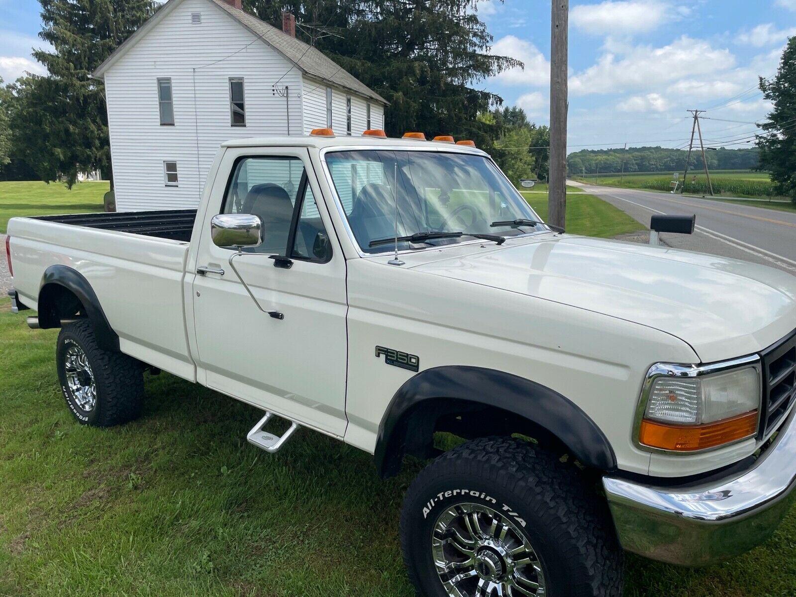 1997 Ford F-350  1997 Ford F-350 Pickup White 4wd Automatic