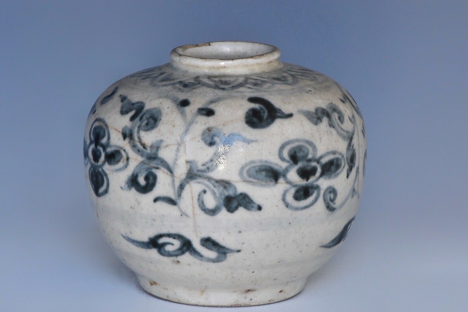 An Early Blue & White Chinese South East Asian Jar