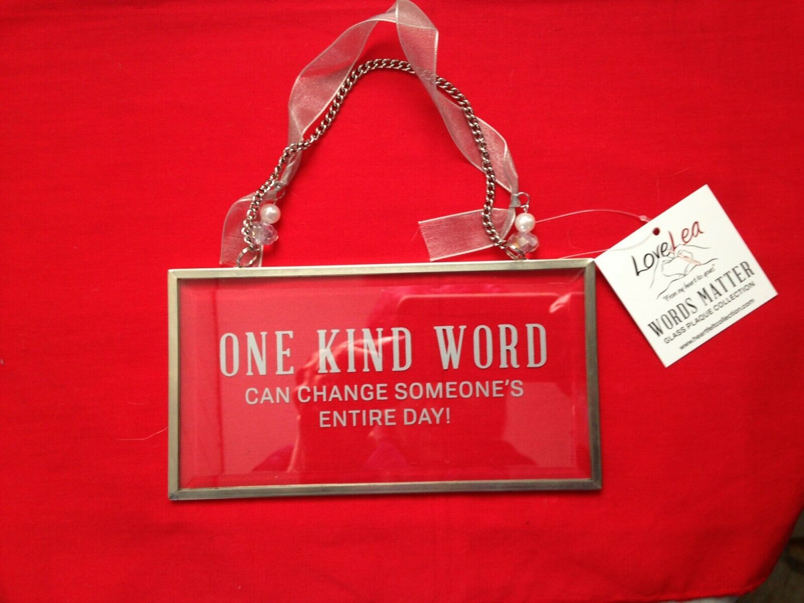 "one Kind Word" Glass Chain, Ribbon & Beads Hanging Plaque, Silver 6.5x3.5"  New