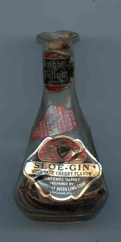 Knights Delight Sloe Gin Mini Decanter Bottle 1937 Illinois Tax Stamp Paramount