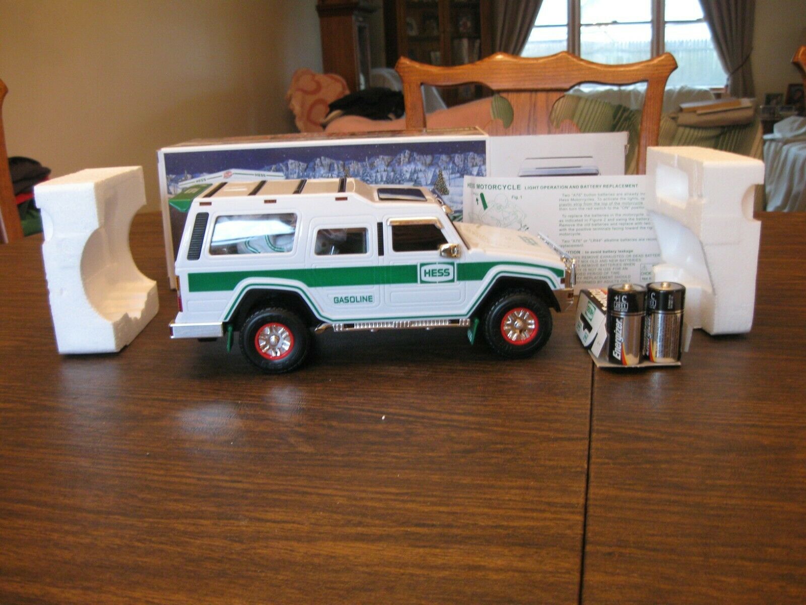 2004 Hess Truck - Suv With (2) Motorcycles